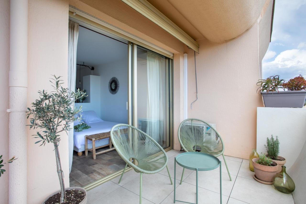 Vue Mer, Terrasse Et Parking Prive Antibes Exterior photo